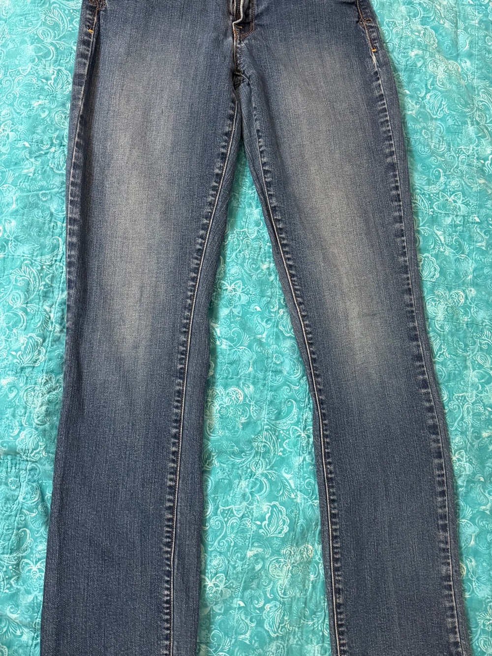 Women's Dark Wash Stretch Jeans - Blue